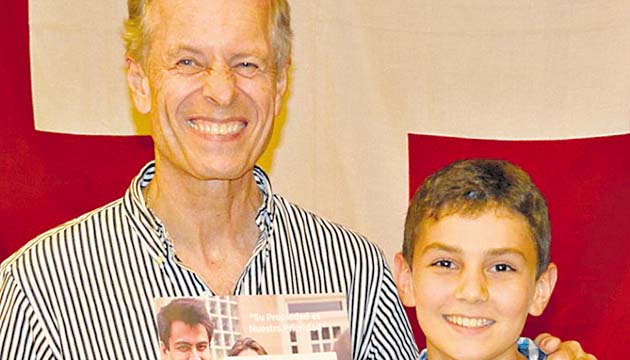 4. Chris Frochaux y Julio Ernesto Arias Petterson.