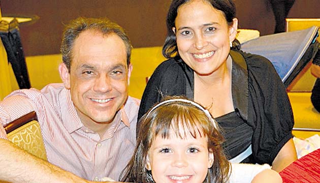 9. Stefan Zosso, Emily Zosso y Patricia Endara de Zosso.