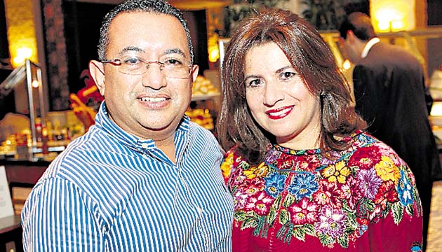 5. Marco Ávila y Odette de Ávila.