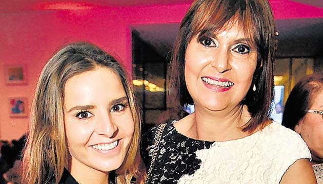 6. Gisela Brid y Carolina Iglesias.