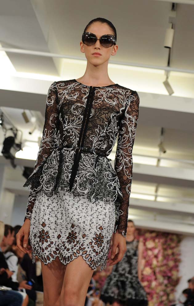Oscar de la Renta, primavera 2015 en NYFW foto AP