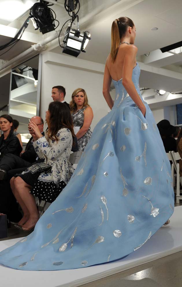 Oscar de la Renta, primavera 2015 en NYFW foto AP