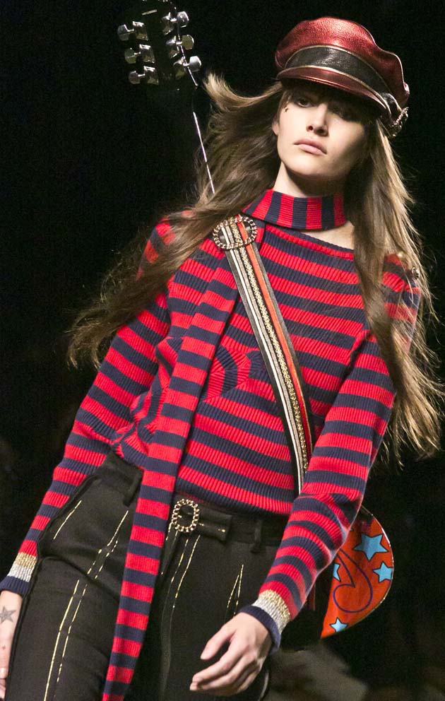 Diseño de Hilfiger en la semana de moda de Nueva York, 8 de septiembre Foto: AP