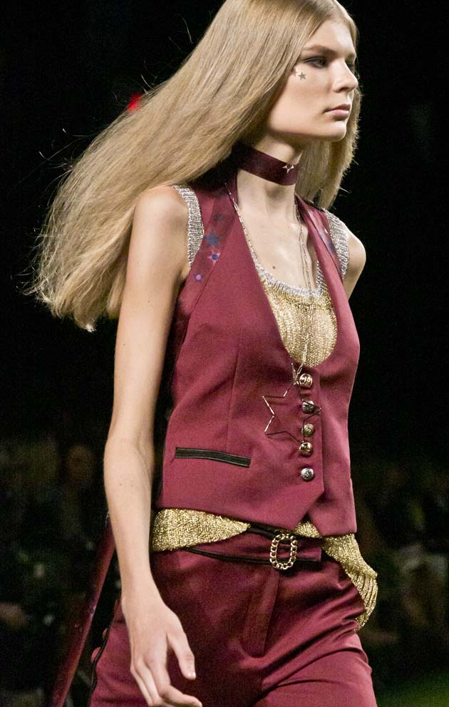 Diseño de Hilfiger en la semana de moda de Nueva York, 8 de septiembre Foto: AP