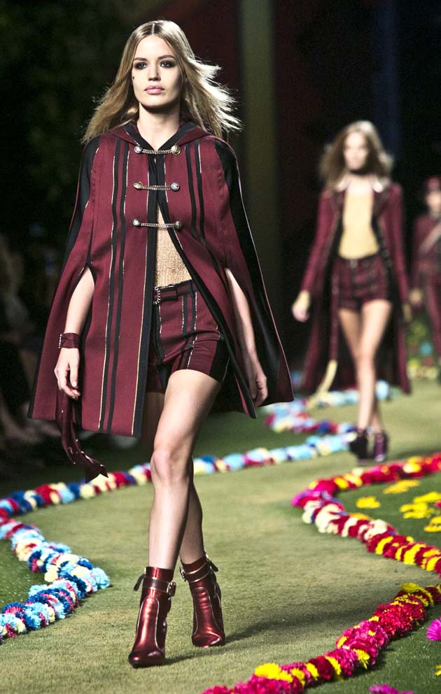 Diseño de Hilfiger en la semana de moda de Nueva York, 8 de septiembre Foto: AP