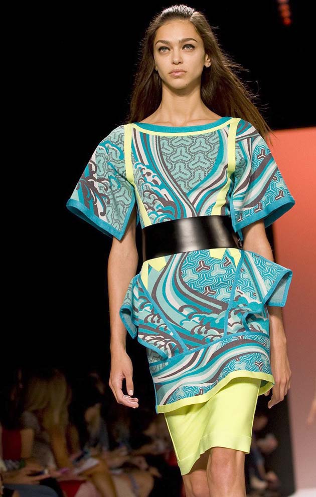 Herve Leger colección primaver 2015 en NYFW el 6 de septiembre foto EFE
