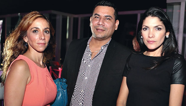 5. Doralice García, Chris Martínez y Peggy Fuguet.