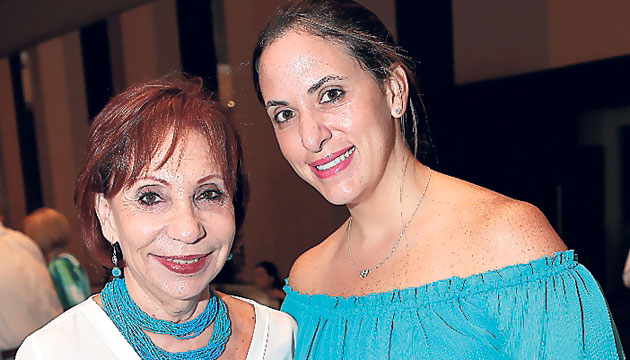 8. Olga de Jaén y Marivi Jaén.