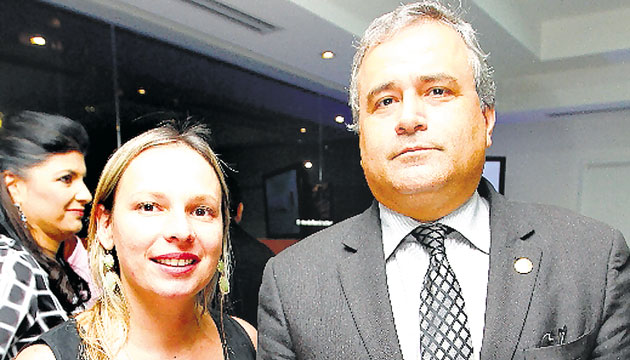 4. Katherina Becerra y Miguel Ángel Carballeda.