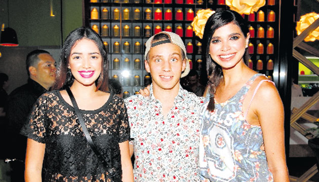 4. Dayana Sáez, Andrés Piñeiro y Yosibell Sánchez.