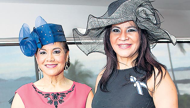 7. Dioselina Chacón de Vanegas y Denise de Gálvez.