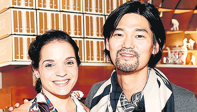 7. Aura Bermúdez y Jong Hwa Duly Lee.