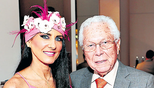 8. María J. de Lovera y Ricardo Durling.