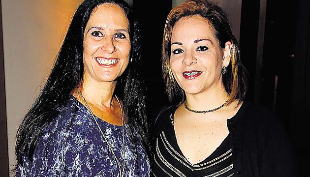 6. Aminta Orillac y María Fernanda Moya.