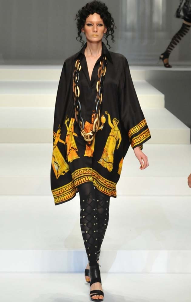 Hiroko Koshino primavera verano 2015, foto: página de MBFW de Tokyo