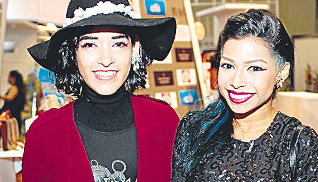 7. Therese Charpentier y Anne Marie Muñoz.
