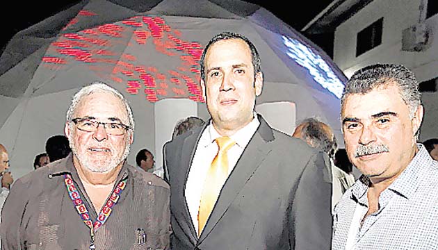 6. José Gómez, Enrique Leonian y Rubén Eslobozian.