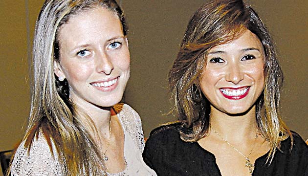 7. Lorena Fernández y Guadalupe Velarde.