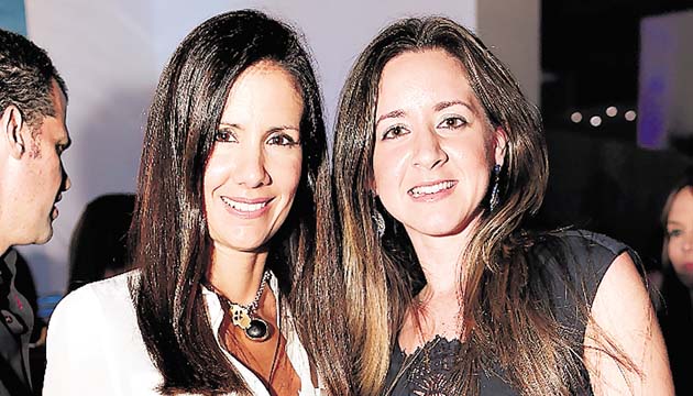6. Claudia Donoso y Janet Leyva.