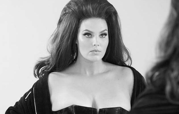 Candice Huffine para el calendario erótico de Pirelli, 2015