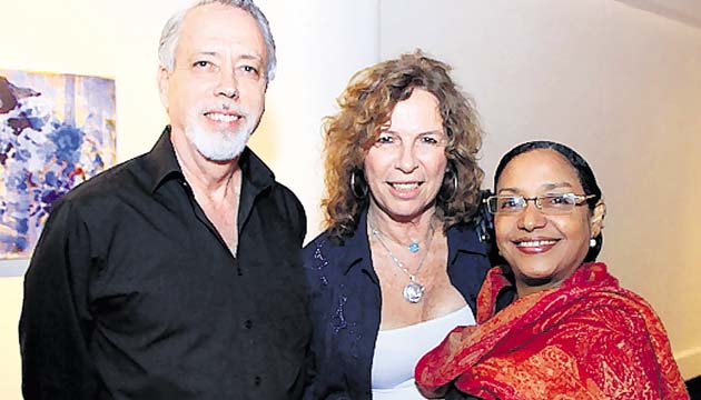 3. Antonio Montaner, Miriam Augusto y Editha Saval.