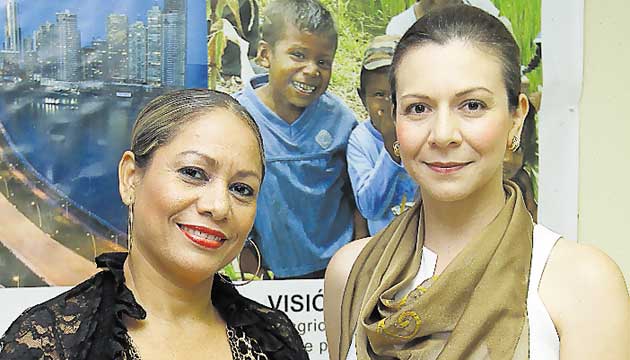 6. Anayansi Precilla y Paola Argüello.