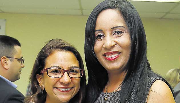 8. Ana Mireya Díaz y Sayira Ruíz.