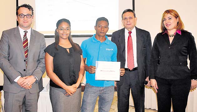 UIP y Fundación Cali Canto otorgan beca honorífica