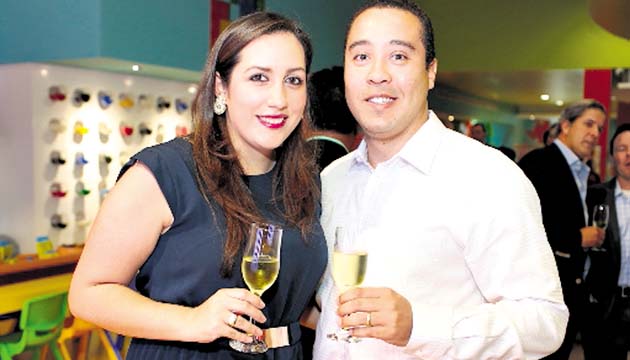 3. Andreina de Morales y Rogelio Morales.
