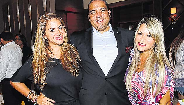 5. Erika Nota, Fernando Correa y Cibeles De Freitas.