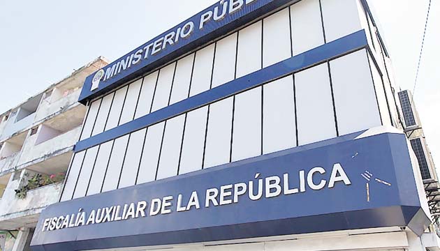 Atraso. El expediente sobre el caso de Grimaldo Córdoba llegó al Ministerio Público, procedente del Ministerio de Salud, el jueves 5 de febrero. Sin embargo, el panameñista gozaba de fuero electoral, por lo que la Fiscalía Auxiliar no pudo investigarlo de inmediato.