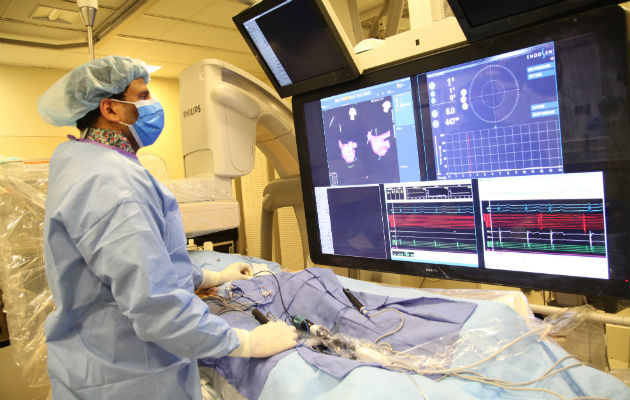 Operación para implantar un nuevo marcapasos inalámbrico. Foto/ AP