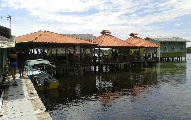 Isla Colón, una aventura en el  archipiélago de B. del Toro 