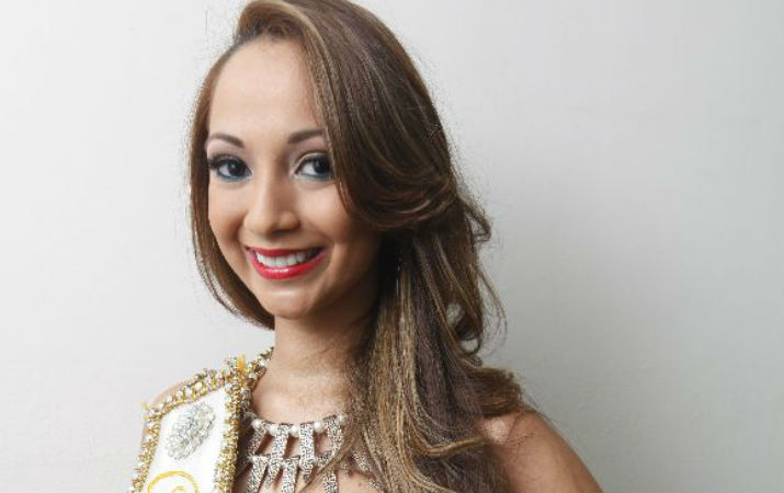 Cristal Ariadna Balabarca, Calle abajo de Pedasí