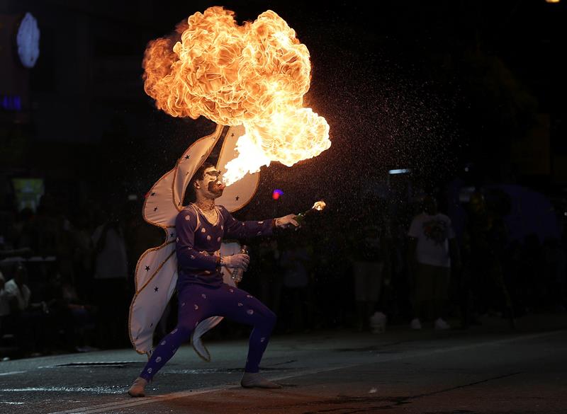  Comienzan los festejos del Carnaval de Trinidad y Tobago, en Puerto de España