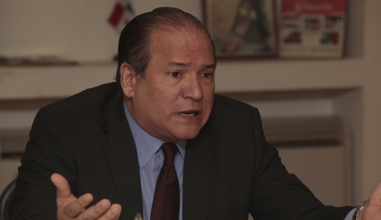 Magistrado de la Corte, designado como fiscal en este proceso, en el que solicita la acusación contra Martinelli desde hace siete meses, sin embargo, hasta el momento el tribunal no ha discutido el tema. Magistrado de la Corte, designado como fiscal en este proceso, en el que solicita la acusación contra Martinelli desde hace siete meses, sin embargo, hasta el momento el tribunal no ha discutido el tema.
