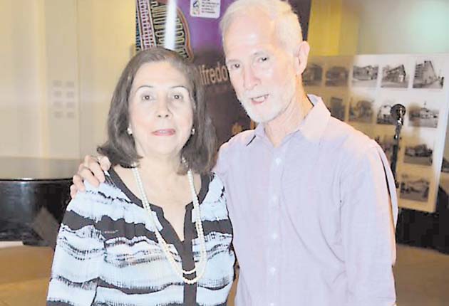 3. Mirna y Bolívar de la Guardia.