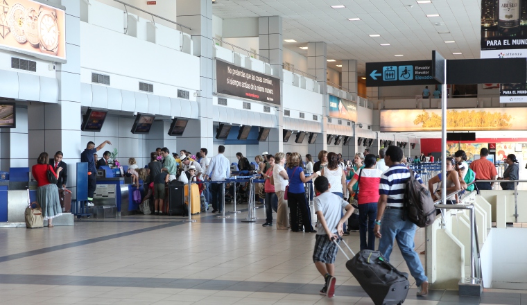 En los cinco primeros meses del año pasaron 242,052 pasajeros por el aeropuerto internacional. /Foto Archivo