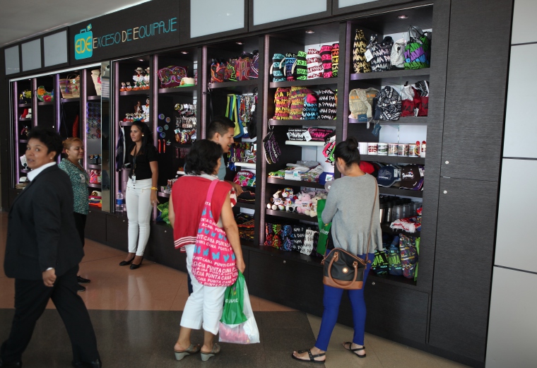Duty Free: En diciembre del próximo año vence la concesión de esta zona, otorgadas a Wisa International  y Motta International. Con la primera empresa fuera de  competencia, Motta competirá con otras tres procedentes de Estados Unidos, Alemania y Suiza.