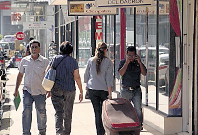 Economía ‘más envidiable del área’ muestra signos de debilitamiento