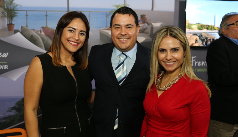 2. Jennifer Crostón, Eiben González y Julie Mandarakas. 2. Jennifer Crostón, Eiben González y Julie Mandarakas.