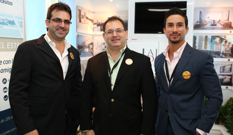 3. Yosef A. Cattan, Alberto Dayan y Allan Vargas. 3. Yosef A. Cattan, Alberto Dayan y Allan Vargas.