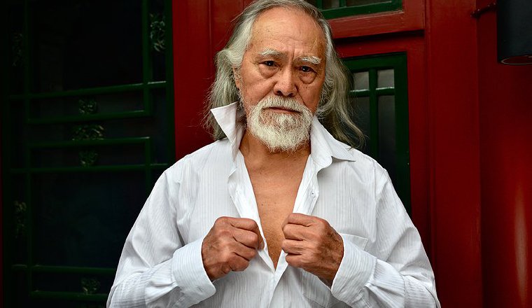En las redes se le conoce como "el abuelo más 'sexy' de las pasarelas". El video en el que se presenta es imperdible. En las redes se le conoce como "el abuelo más 'sexy' de las pasarelas". El video en el que se presenta es imperdible.