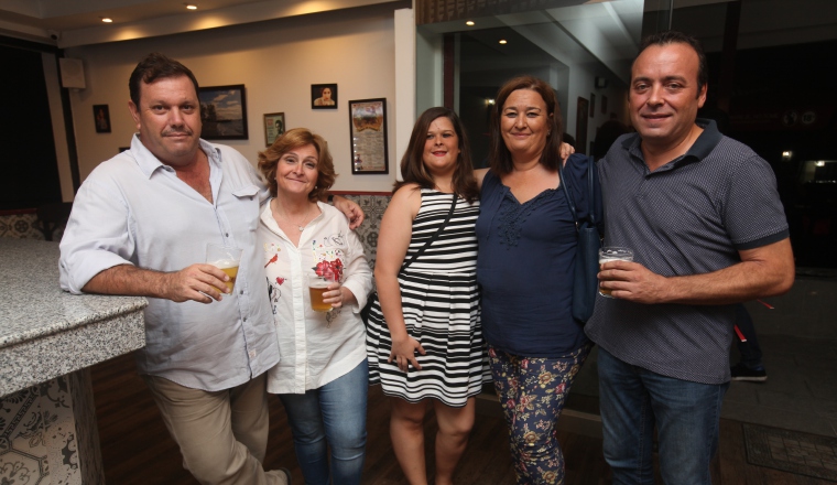 3. Rafael Cerdeño, Maribel Vidal, María José Luna, Marivi Romero y Ramón Luna.