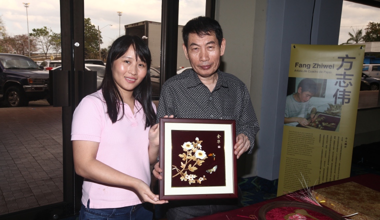 3. Cindy Huang y Fang Zhiwei. 3. Cindy Huang y Fang Zhiwei.