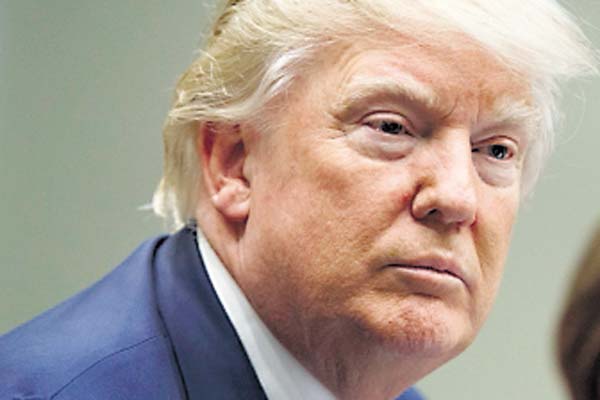 Donald Trump quiere actualizar "obsoletos" sistemas de la CIA