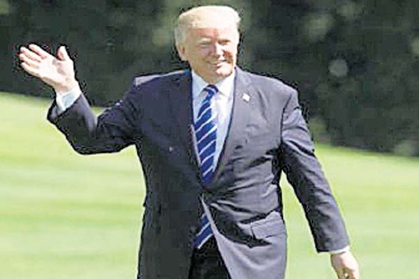 Trump está tradicionalmente más aliado con la oposición demócrata