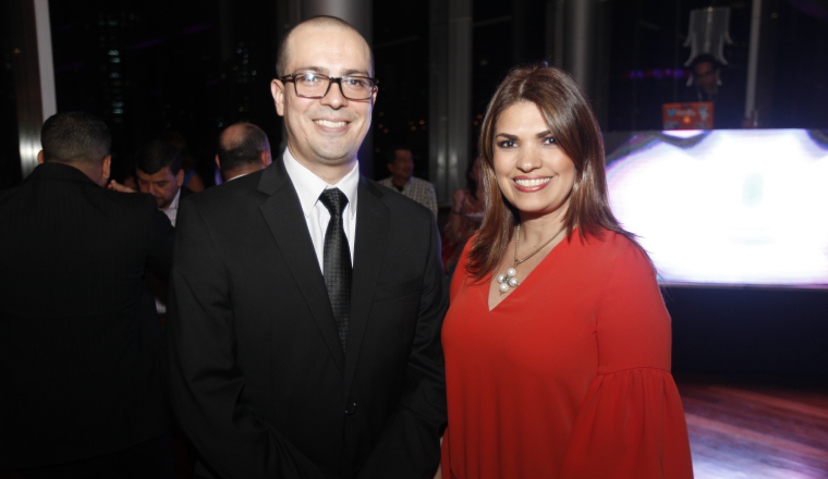 4. Miguel Huertas y Mayli Santamaría.