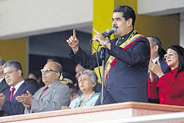 Ministro de Defensa: Hubo diálogo para apoyar a López