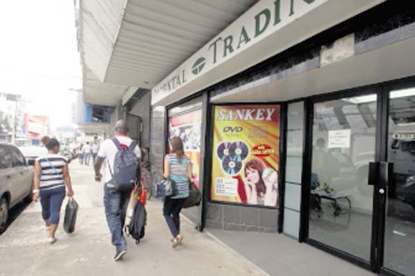 Empresas privadas se quejan de falta de mayor inversión estatal